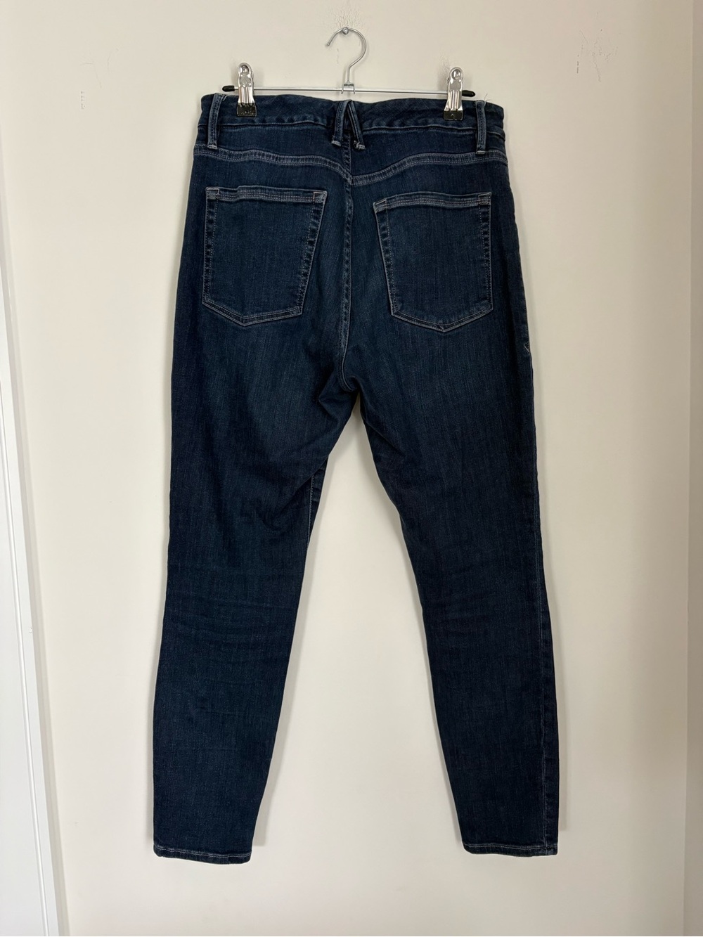 Good American Soft Tech Good Legs Crop High-Rise Slim Jeans - Dark Blue Size 8 - Picture 5 of 6